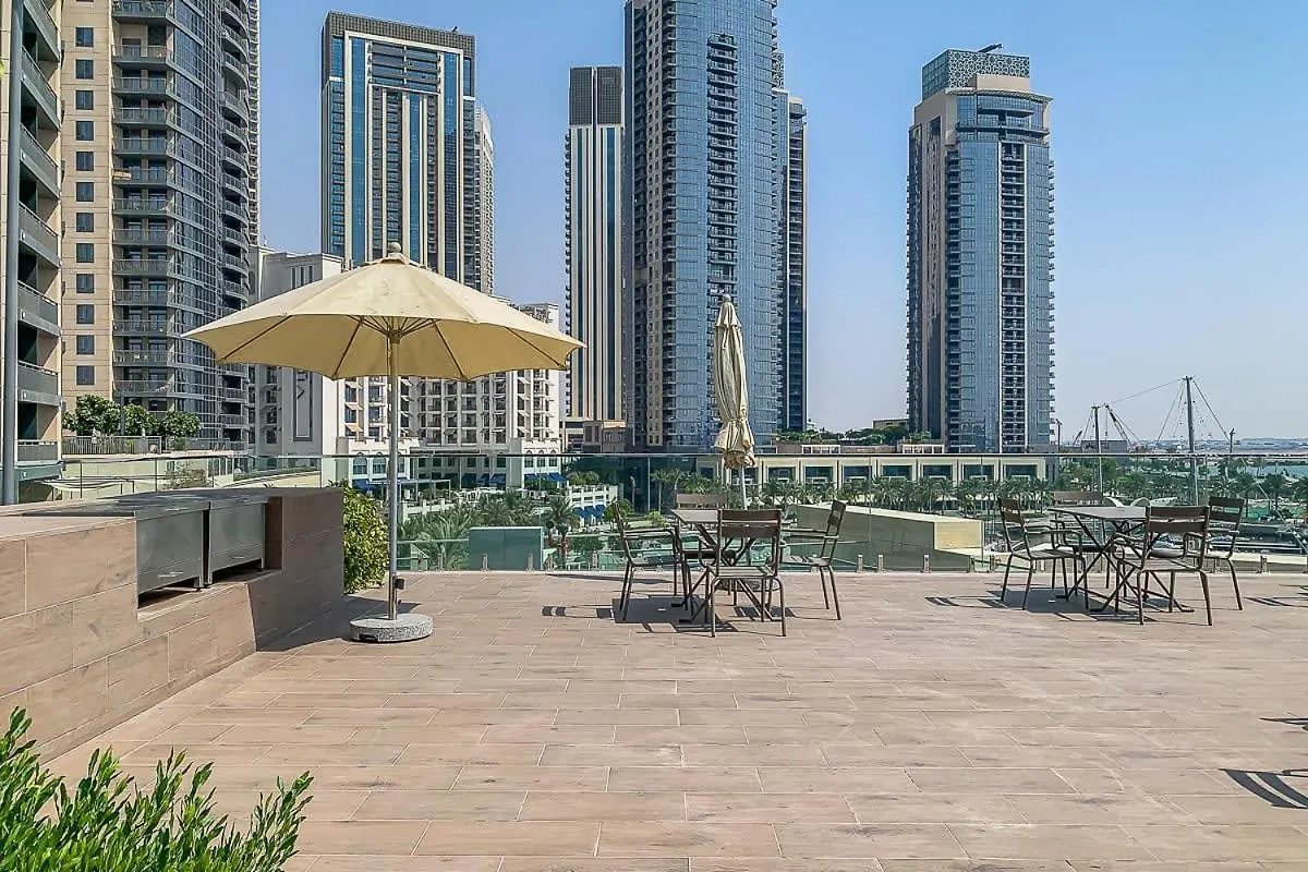 Frank Porter - The Grand Dubai 0*,