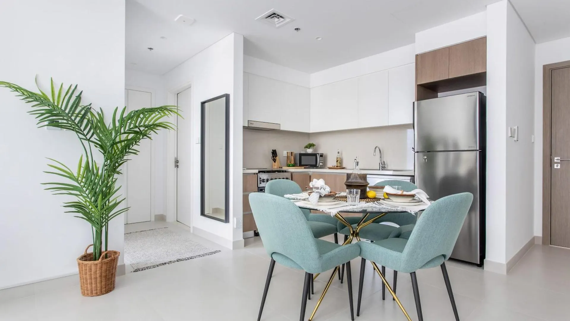 Frank Porter - The Grand Dubai Apartment